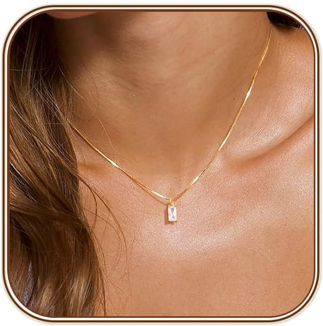 FUNEIA Diamond Necklaces for Women 14K Gold Plated Emerald Birthstone Necklace for Women Mothers Dainty Gold Necklace Blue Green Cubic Zirconia Pendant Necklace Birthday Gifts for Women Jewelry